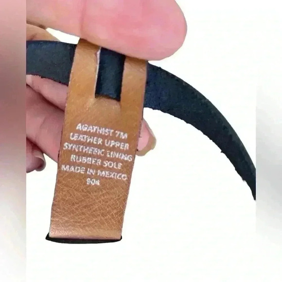 Steve Madden women’s Agathist black/ brown Sandals sz 7 great used condition - Picture 2 of 4